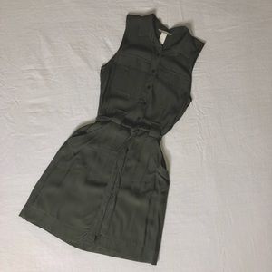 Sleeveless button down dress